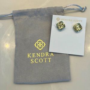NWT! Kendra Scott Tima earrrings